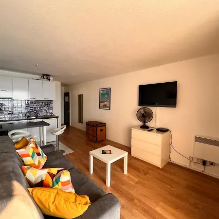 L'ocean A Perte De Vue, La Grande A Vos Pieds * ביאריץ